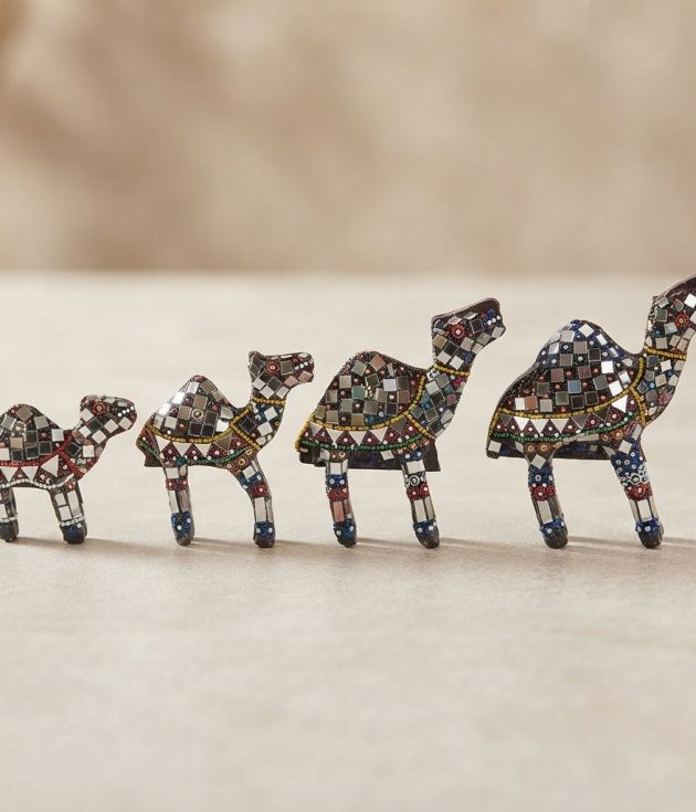 4 PCs Camel set ( Miror work)